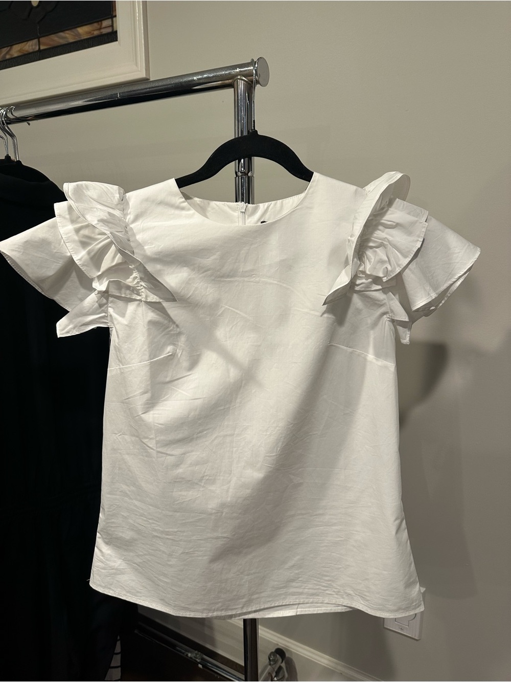 Gracia White Ruffle Sleeve Top
